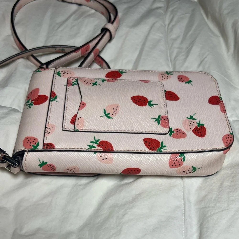 🍓Kate Spade Strawberry Print Phone Crossbody Bag Pink Slim Mini Flap